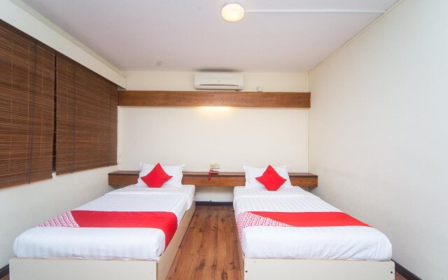 Nak Hotel