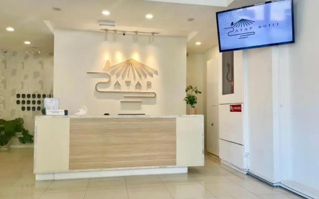 Atap Hotel