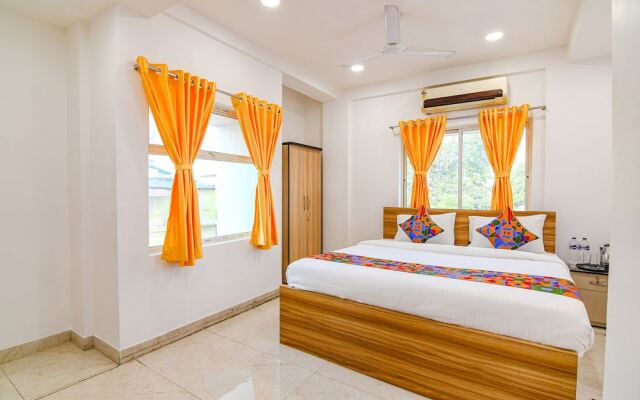 Fabhotel Grand Hazra Inn