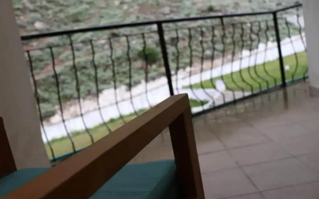 Snow Crest Lodges