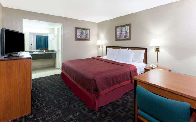 Days Inn West