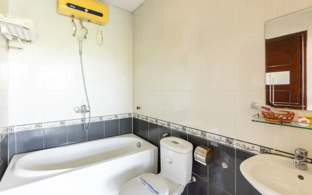 OYO 403 Bao Quyen Hotel