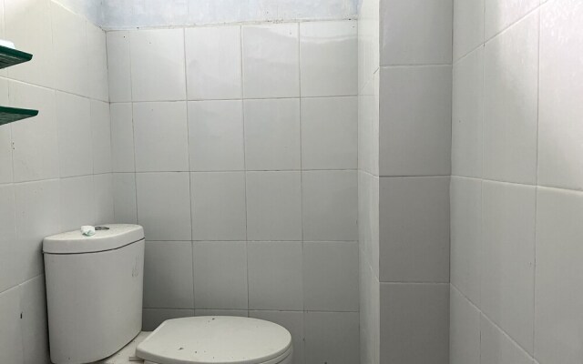 OYO 93074 Wisma Aliyah Near Sidrap