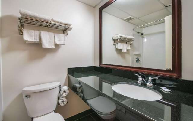 Motel 6 Tinton Falls