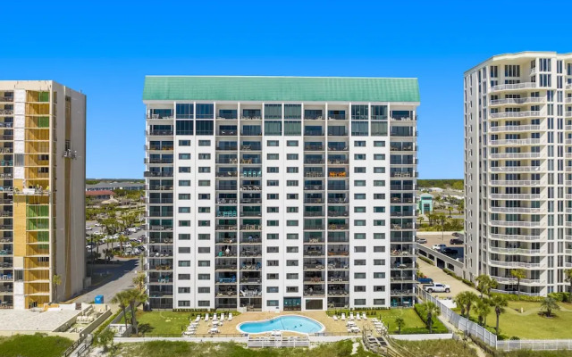 Emerald Towers
