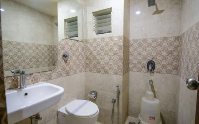 Fabhotel Kamla Regency
