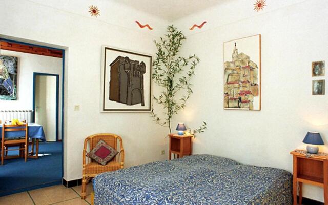 Mas De La Pomme De Pin