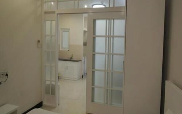 Queen Central Apartment Hotel