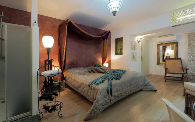 The Rooms Bed & Breakfast