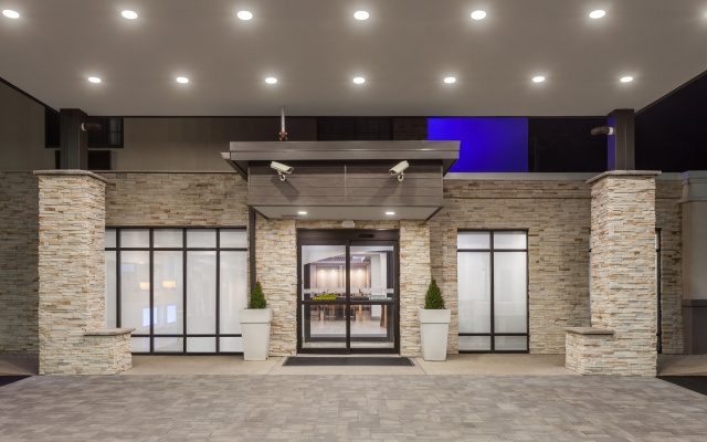 Holiday Inn Express Hotel & Suites Providence-Woonsocket by IHG