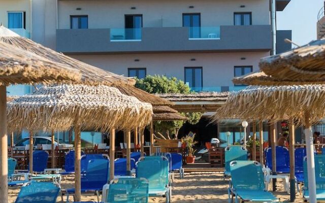 Tropical Hotel B