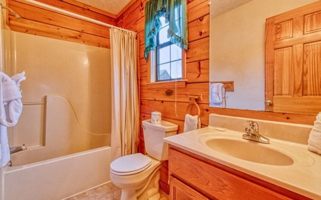 Hawks Point Lodge by Jackson Mountain Rentals