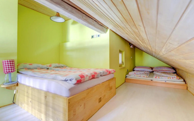 Outstanding Lake View.