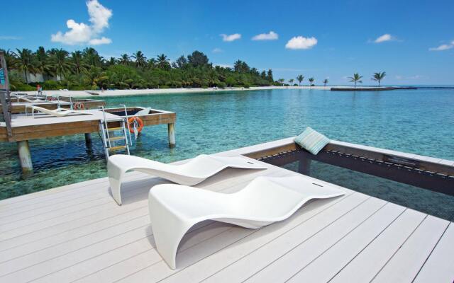 Holiday Inn Resort Kandooma Maldives, an IHG Hotel