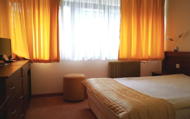 Hotel Ela
