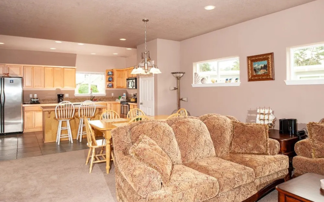 Serenity by the Sea - 3 Br Home