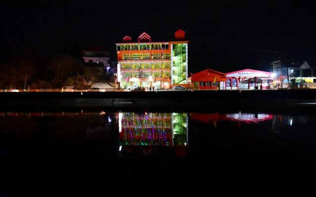 Oyo 29302 Besillio Grand Hotel