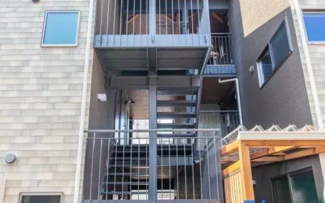 Life house