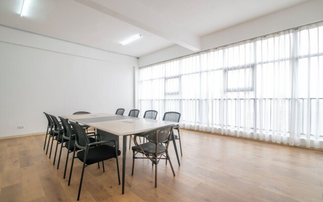 Laurel Hill Suites