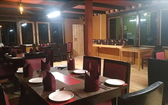 Silver Pine Hotel Paro