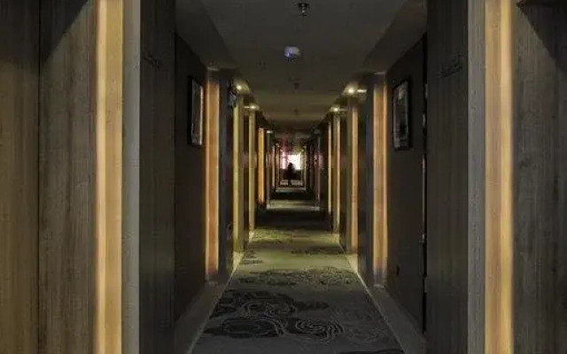 Orange Inn Wuyi Square