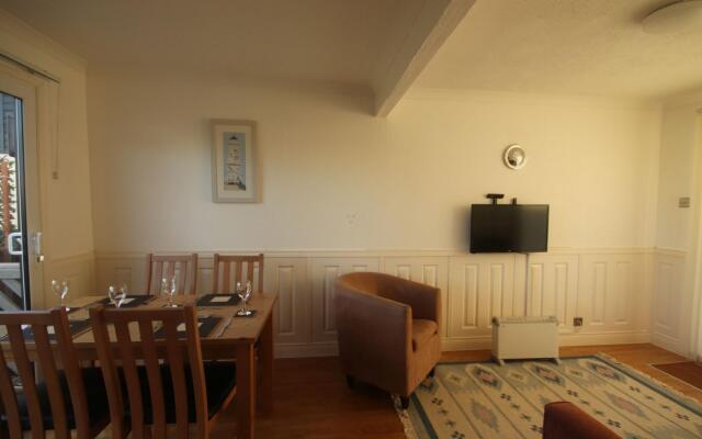 34H Medmerry Park 2 Bedroom Chalet Family Friendly
