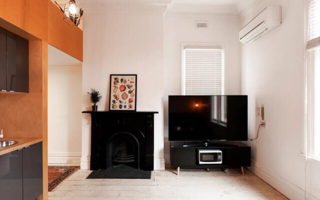 Stylish Studio Apartment in the Heart of Brunswick