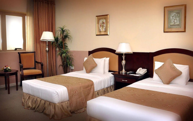 City Hotel