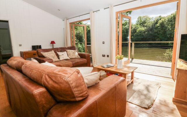 10 Water'S Edge, Looe