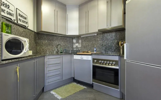 Luxe Suites Apartments