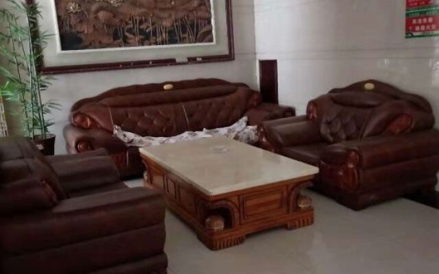 Baiyue Hualong Hotel