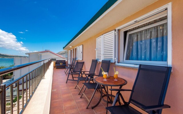 Nice Apartment in Pag With Wifi and 2 Bedrooms