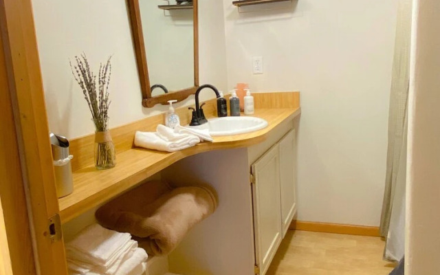 Quiet Mind Lodge Retreat & Spa  Sequoias