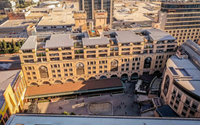 Raphael Penthouse Suites