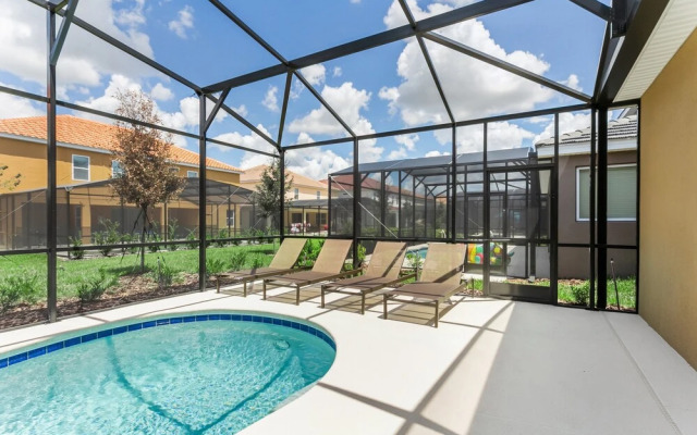 Oakwood Stree Villa Solterra 7041