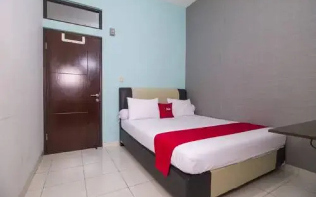 OYO Life 1609 Rawasari Residence