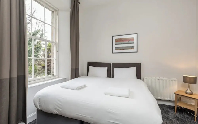 Destination Edinburgh Apartments- Southside Apartments