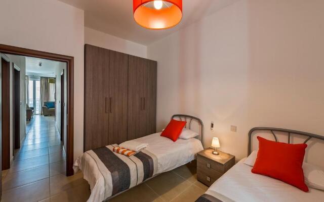 Hillock Residence Apartments