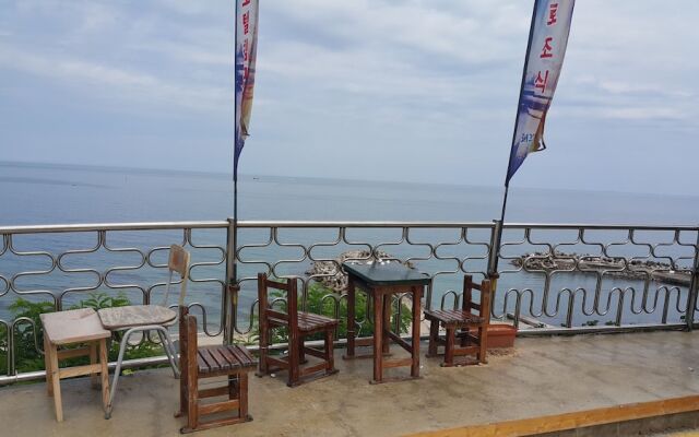 Uljin Whale Dream Hotel