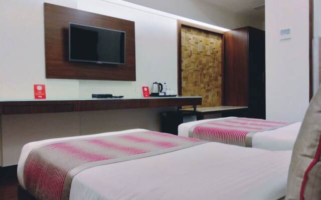 OYO 7654 The Palladium Hotel