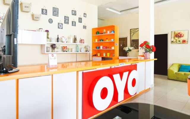 OYO 221 Pratisarawirya