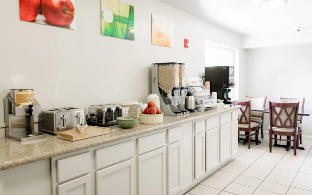 Quality Inn & Suites Lathrop - South Stockton