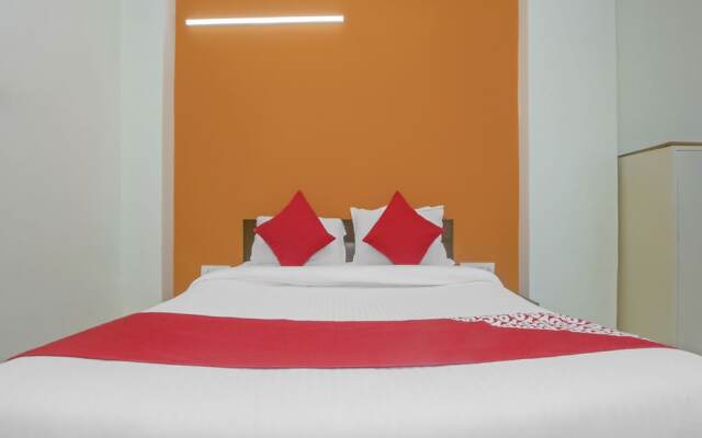 Capital O 22772 Hotel Vasantdashmi (purva)