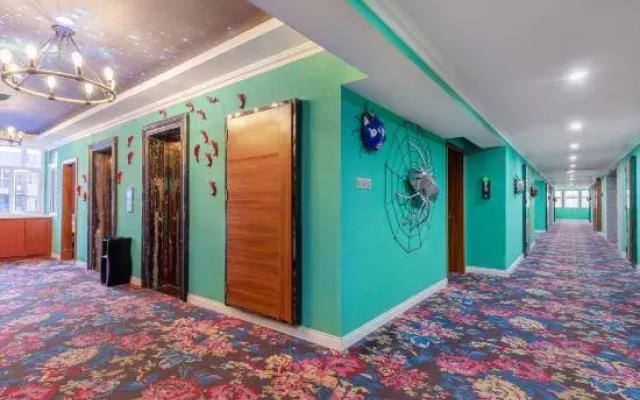 gul garden hotel (Enshi Railway Station)