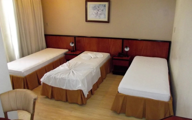 Geneviee Palace Hotel