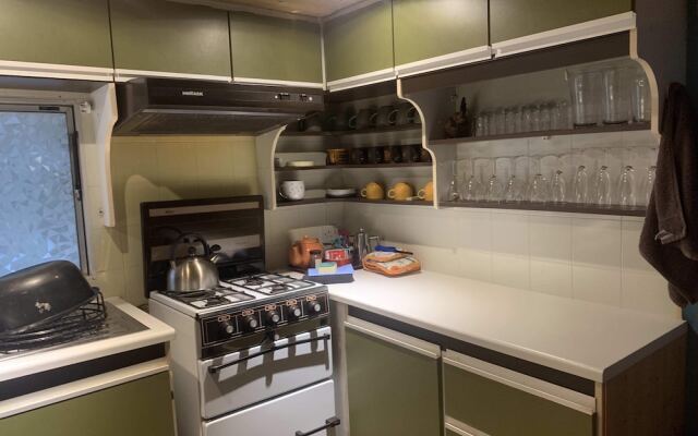 Ceridwen Glamping, Double decker Bus and Yurts