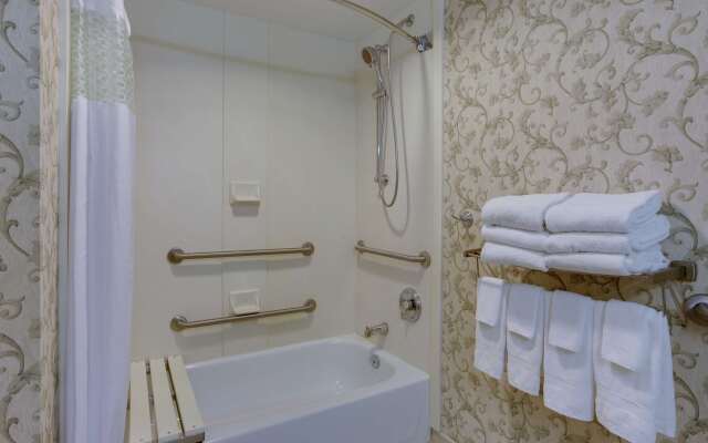 Hampton Inn & Suites Chincoteague Waterfront