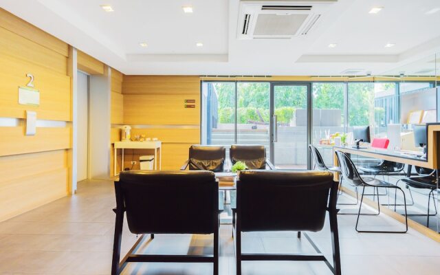 Courtyard 19 By Favstay