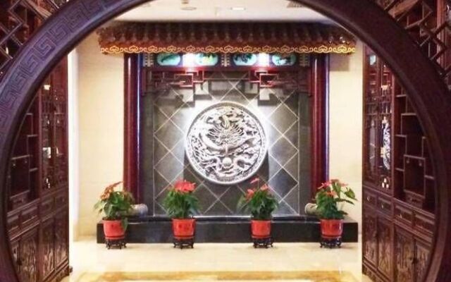 Yulong International Hotel