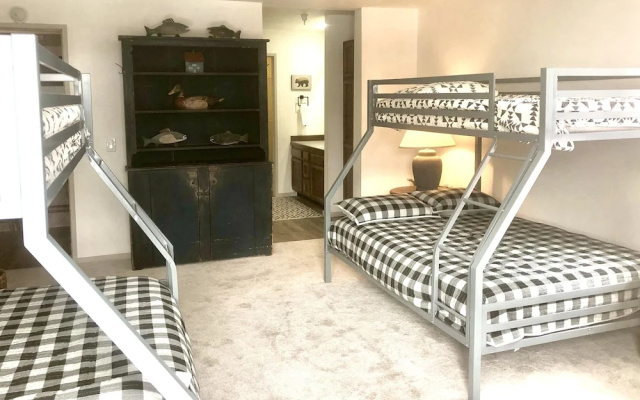 Aspen Creek #114 - Near Year-round Activities!